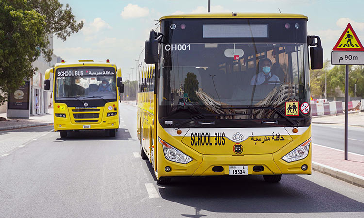 School-bus-Dubai-750x450