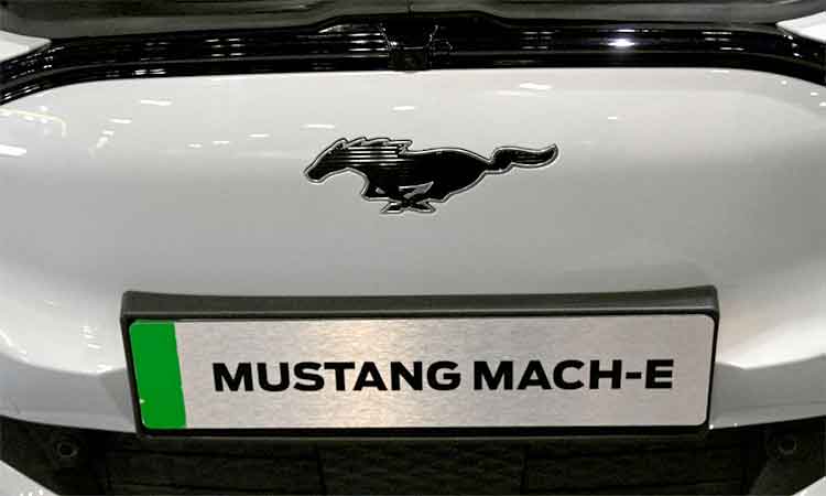 Ford-Mustang-Mach-E-750