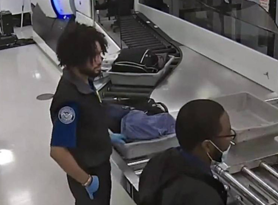 US-airport-staff-steal-passenger-bags-950X700