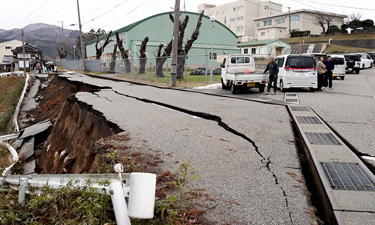 Quake-destruction-Japanquake