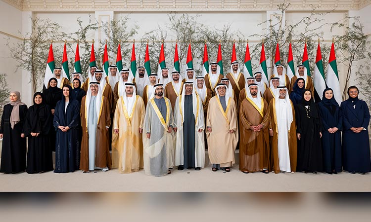 UAE-President-VP-swearin-new-ministers-750x450
