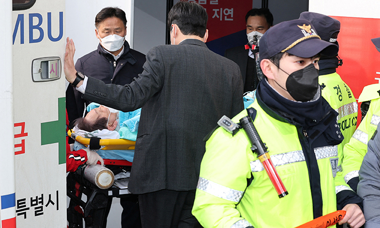 South-Korea-Politician-Attacked-main1-750