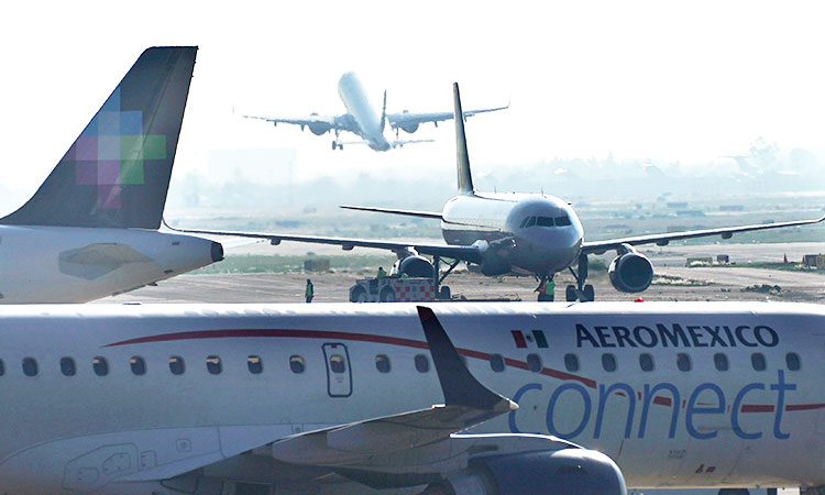 Plane-Aeromexico