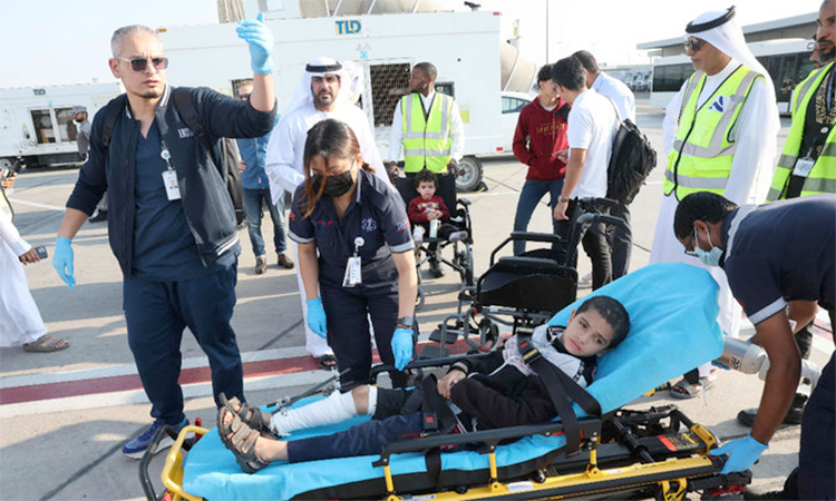 Palestinian-patients-arrives-UAE-main1-750