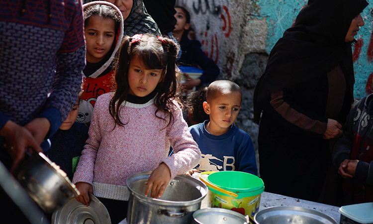 Gaza-starving-children-750
