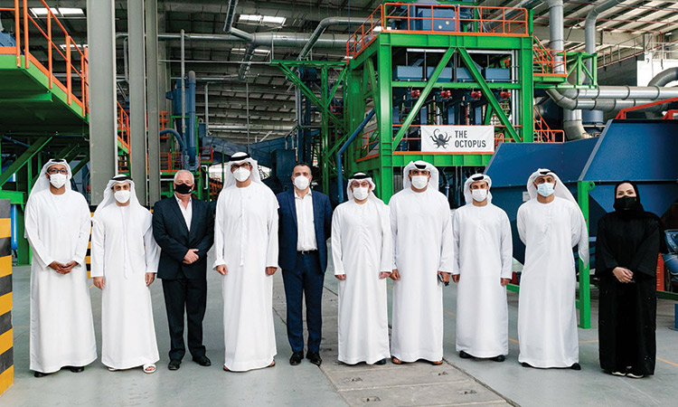 Top officials from the Minister of Industry and Advanced Technology during the factory visit.