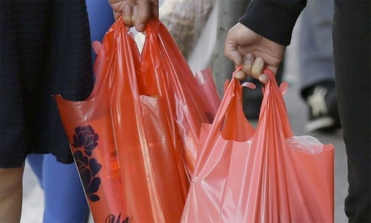 Single-use plastic bags banned in the UAE.