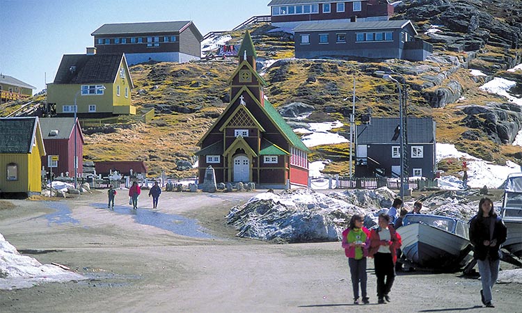 Greenland is facing environmental issues as more tourists flock to the island.