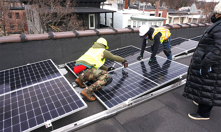 The US is facing a shortage of trained workers in the clean energy sector.