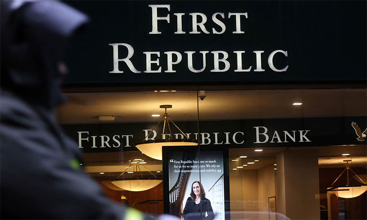 A First Republic Bank branch is pictured in Midtown Manhattan in New York City. Reuters