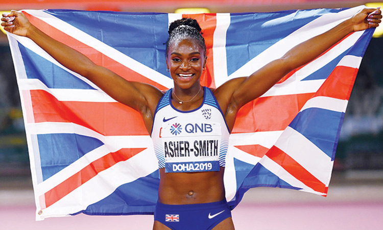 Asher-Smith and Holloway strike  gold at World Championships