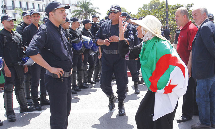 Protester-Algeria
