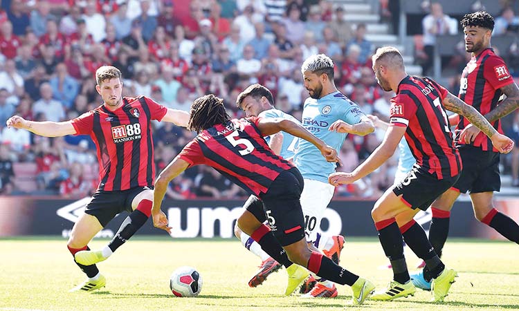 Aguero shines in City win;  Newcastle stun Tottenham