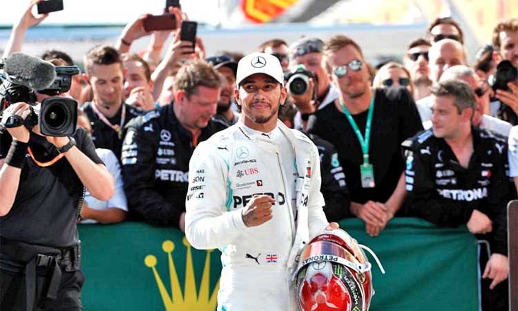 Hamilton pips Verstappen to extend lead with victory at  Hungarian GP