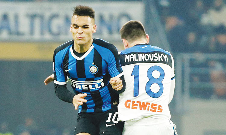 Handanovic saves Inter blushes; Lazio edge Napoli as Sampdoria drub Brescia
