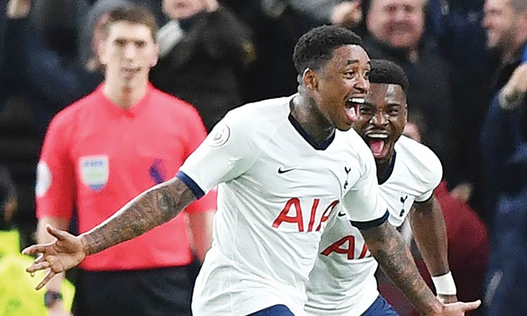 Tottenham weather City storm to snatch win; Burnley hold Arsenal