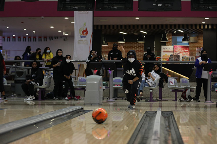 Sheikha-Hind-bowling-750x450