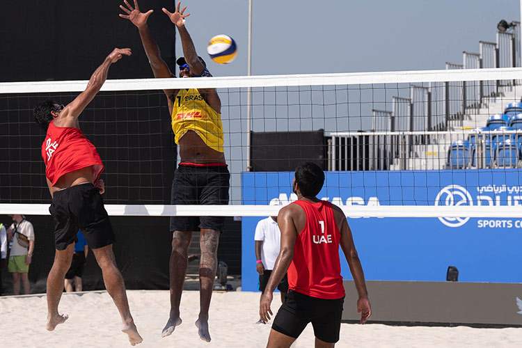 مباريات تأهيلية مثيرة تفتح تحدي جولة الكرة الطائرة الاحترافية في العالم في دبي