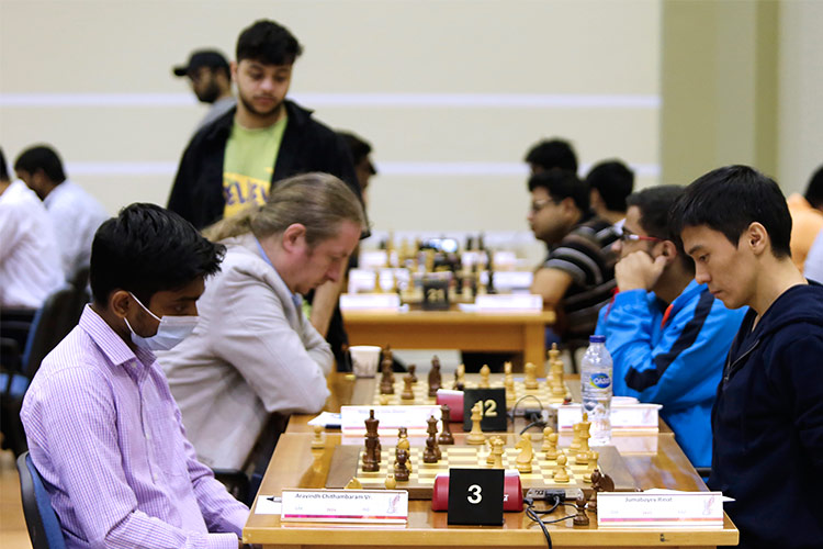 Dubai-chess1-750x450