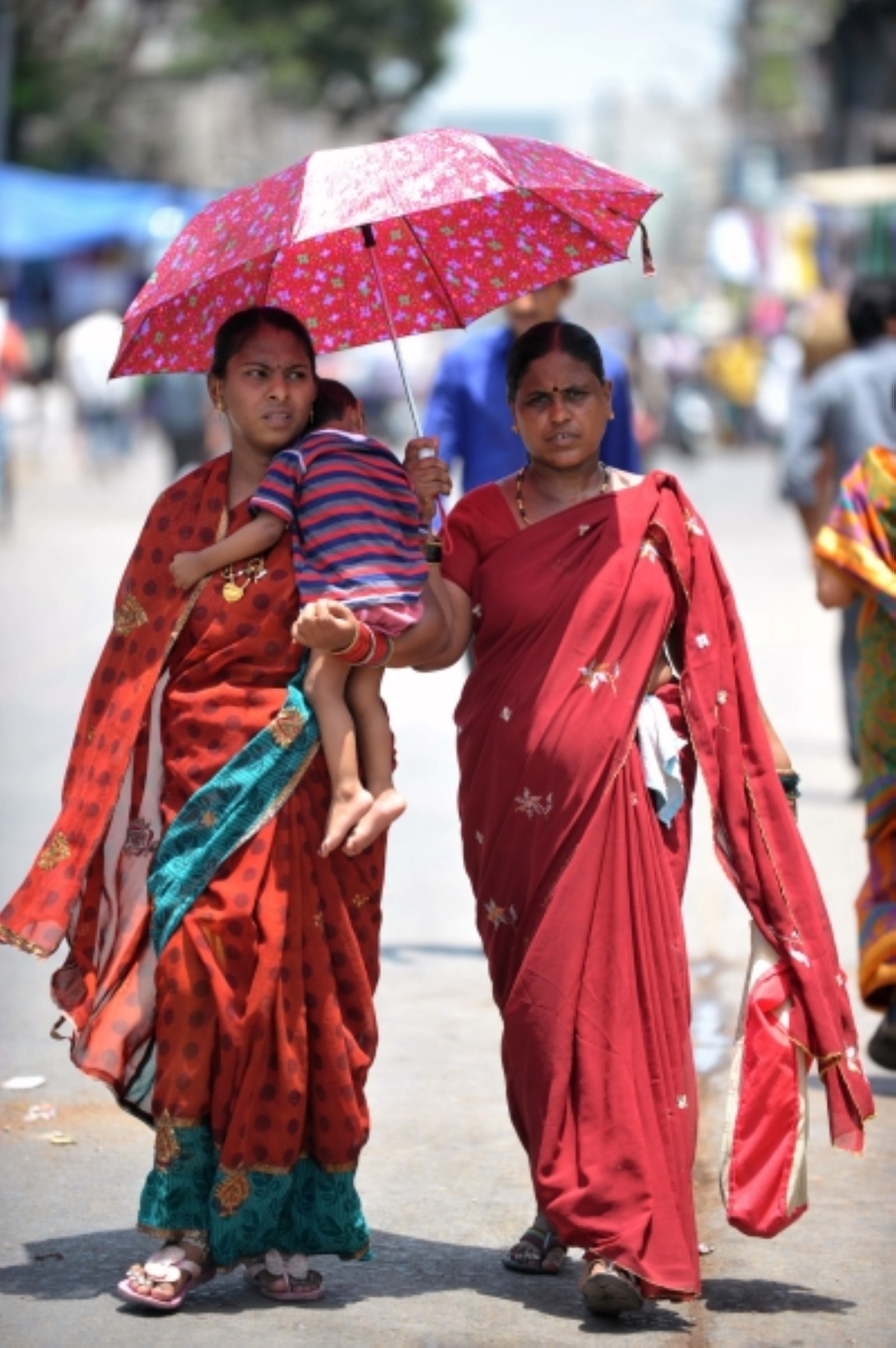 Your love for sarees may raise risk of skin cancer, warns study