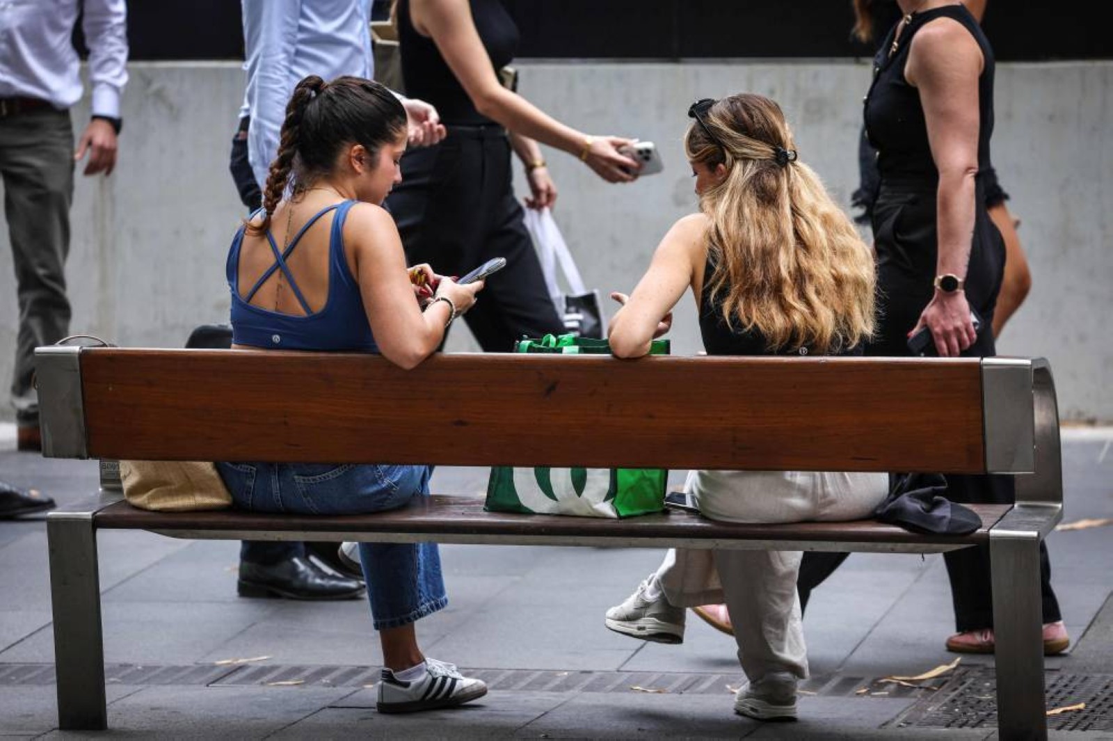 Australian PM proposes ban on social media for children under 16
