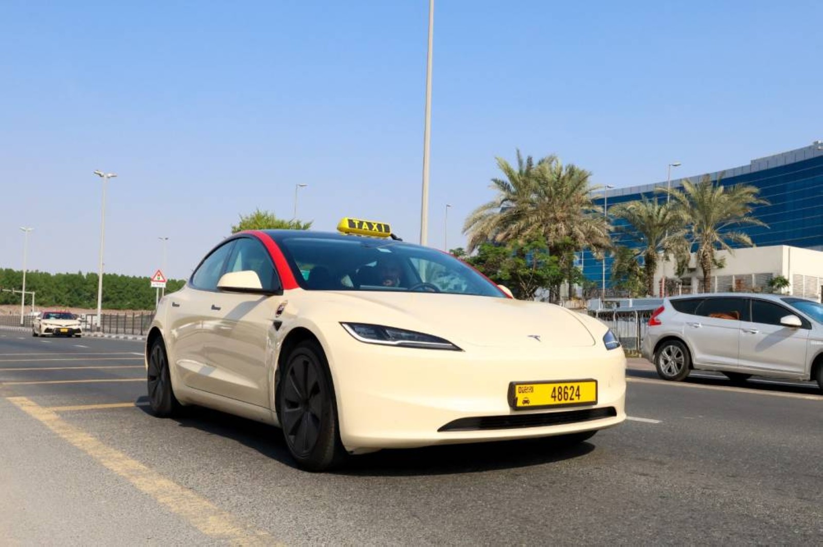 Dubai Taxi expands fleet with 250 new plates