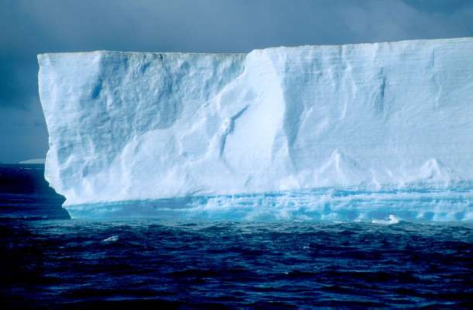 Tajikistan lost over 1,000 glaciers in 3 decades: Minister