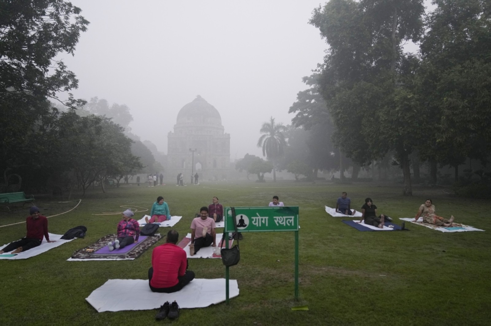 The smog is clear about harming us