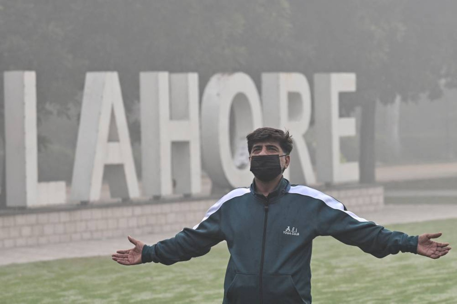 The smog is clear about harming us