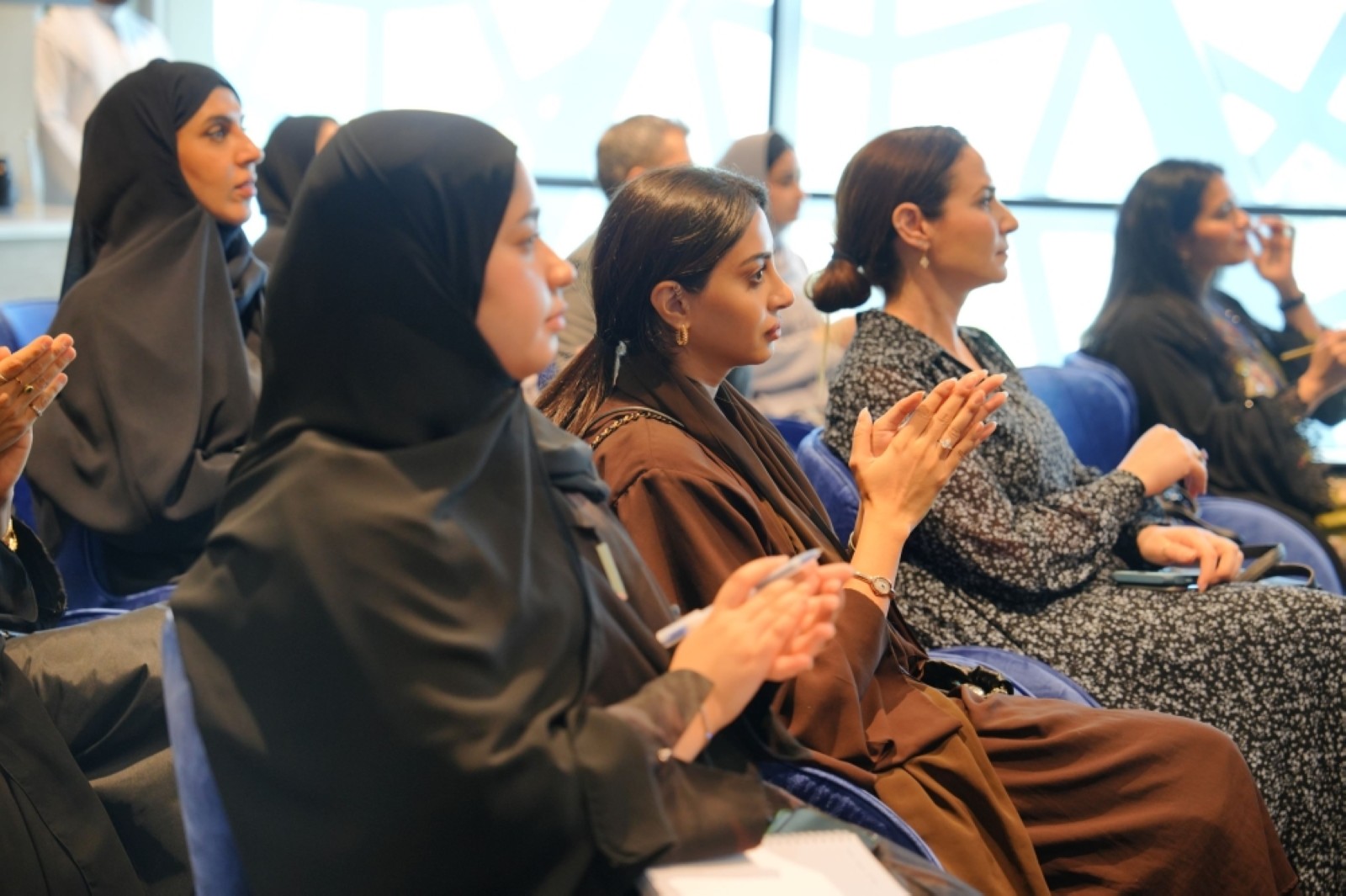 A photo captures the startups’ presentations to the judging panel.