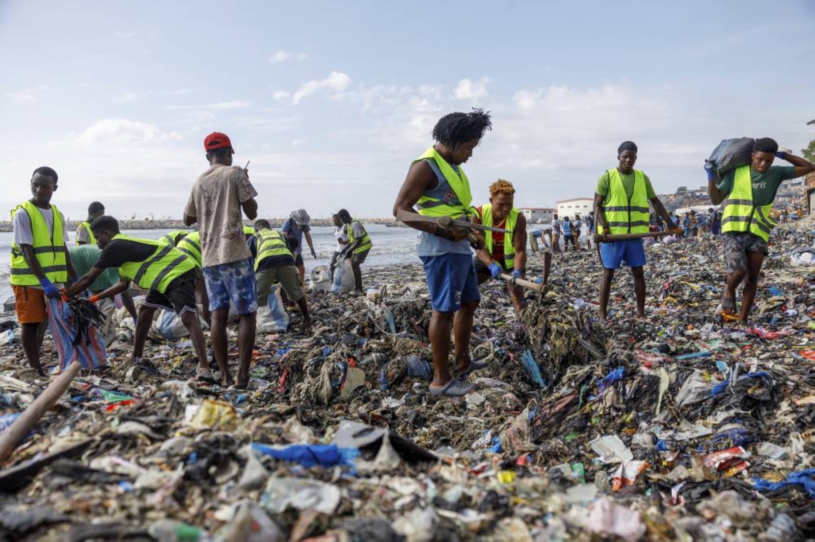 As fast fashion's waste pollutes Africa's environment, designers in Ghana are finding a solution