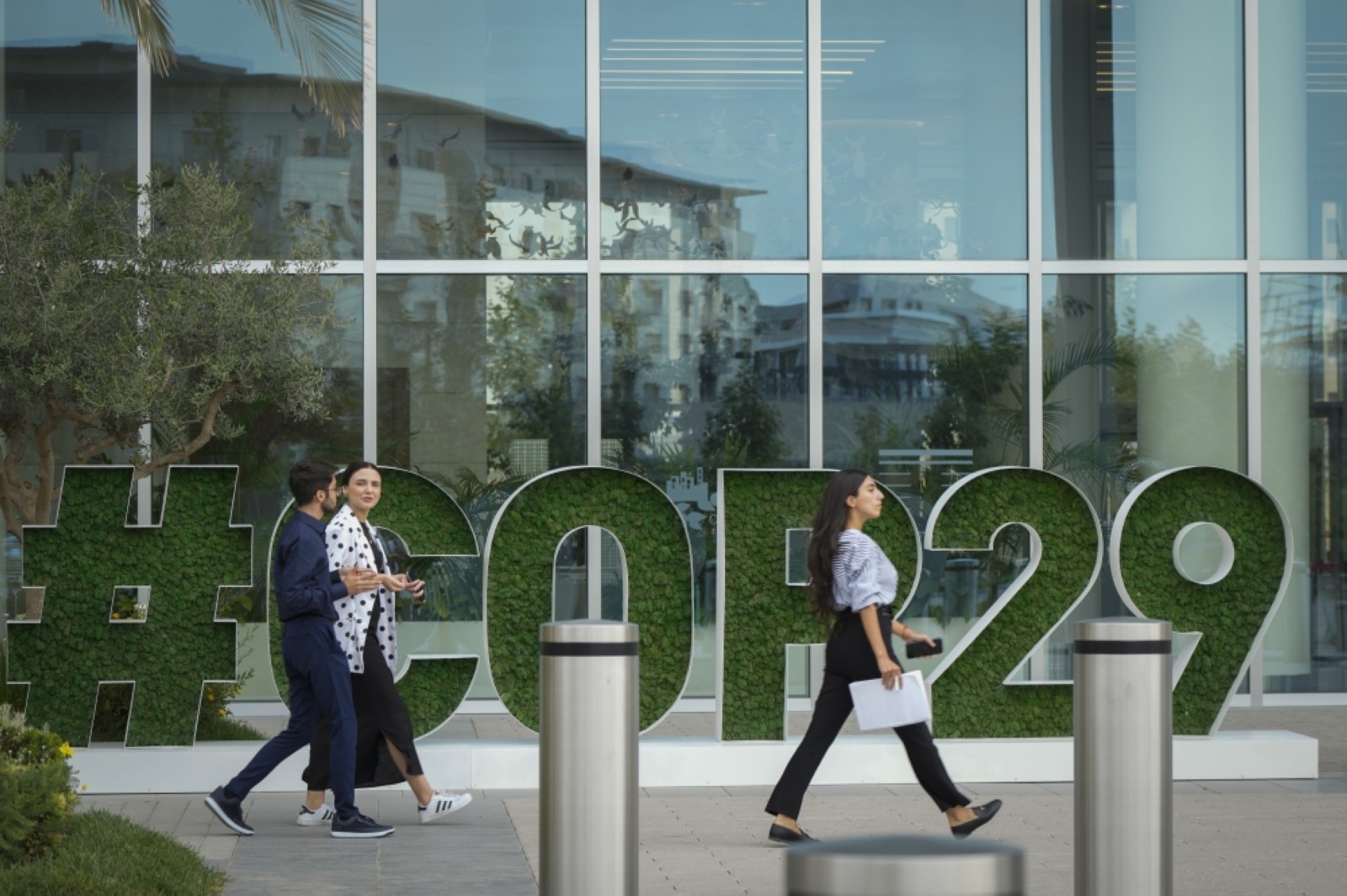 Wealthy countries' $300b offer seeks to end COP29 stalemate