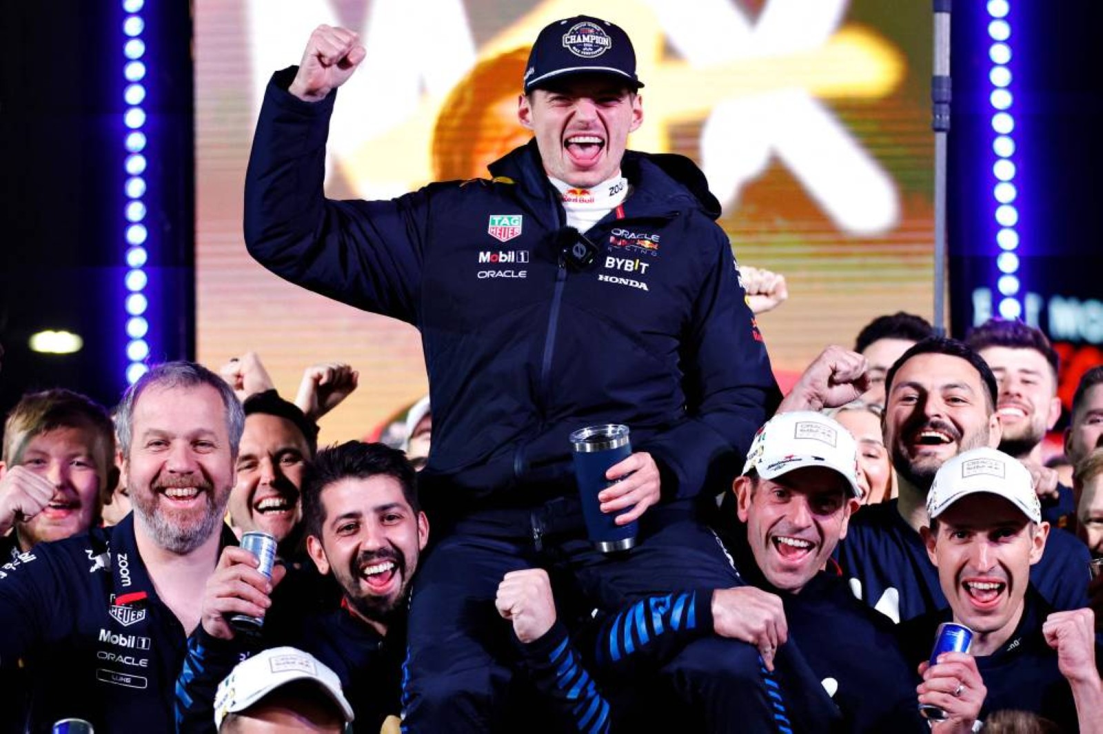 Verstappen clinches fourth straight F1 world title