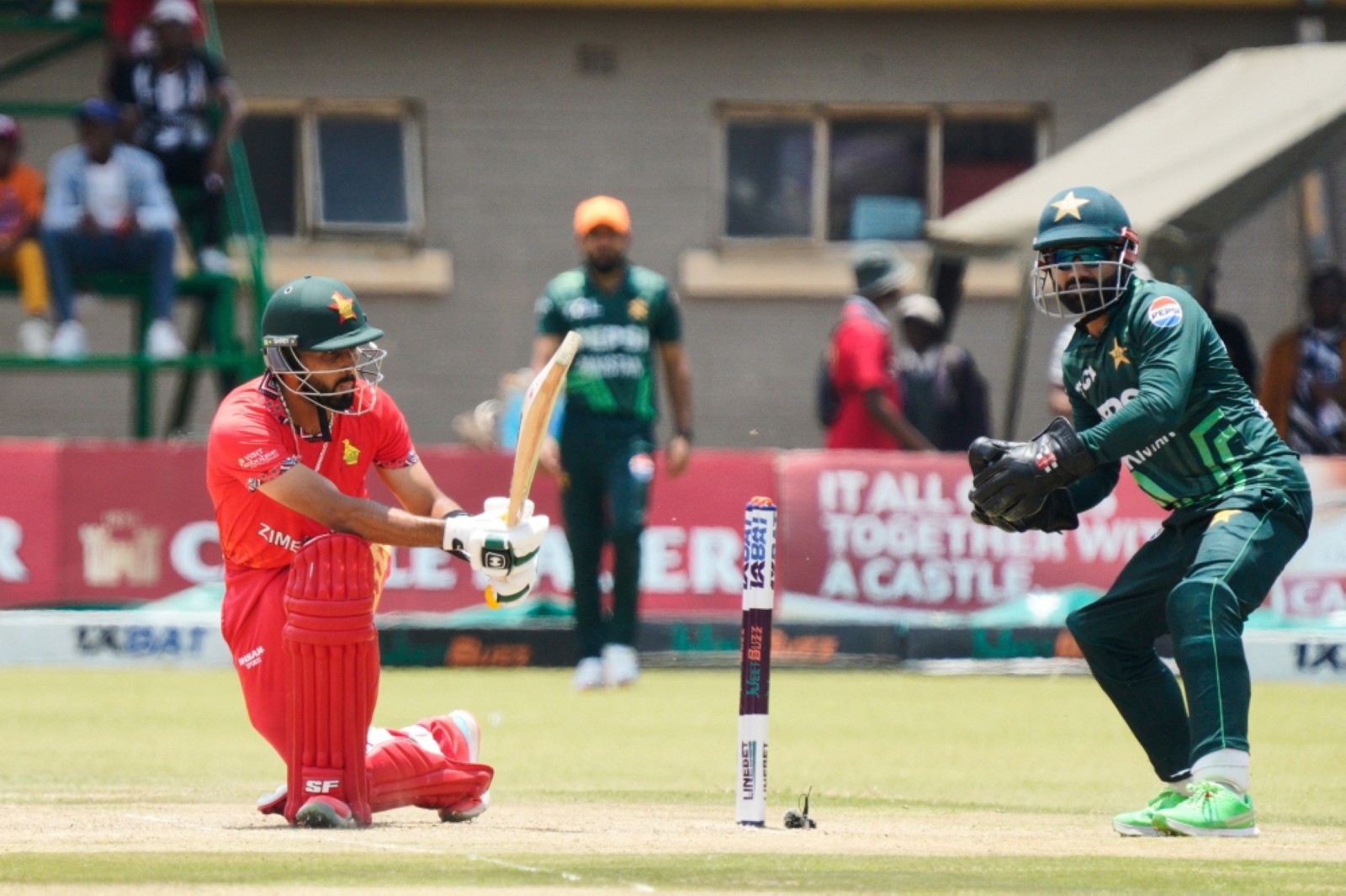 Pakistan Raza Raz Raza shines as Zimbabwe stun Pakistan in rain-hit ODI opener