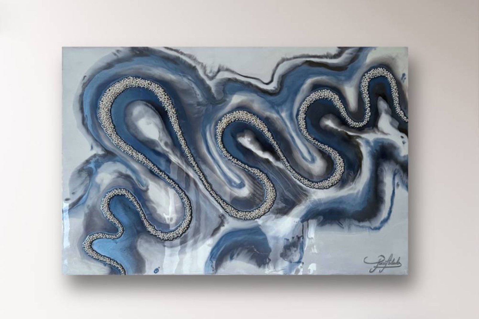 Making a mood: Rozan Awad’s art seeks to make a space a better place