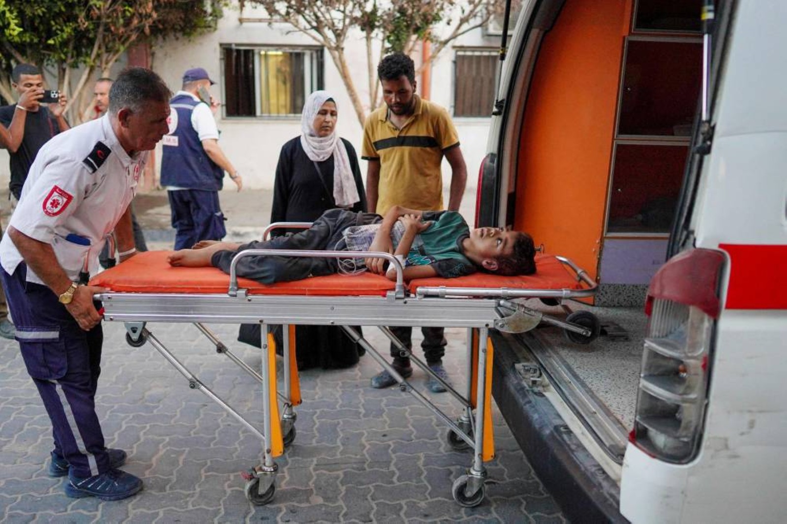 UNRWA stops aid delivery via key Gaza-Israel crossing