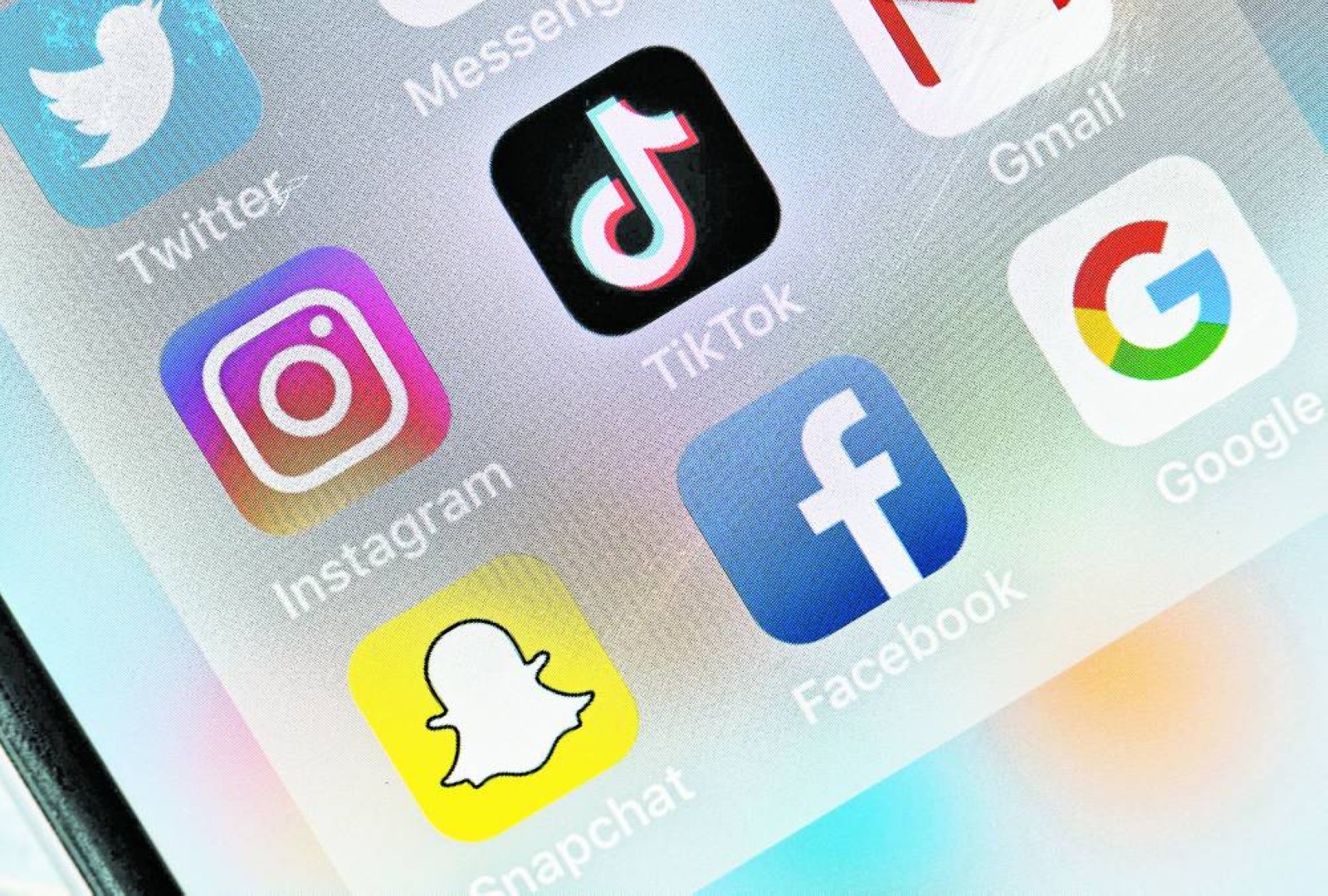 Massive public outrage over internet disruption in Pakistan