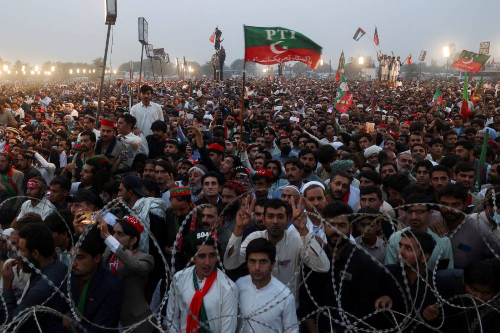 Ex-PM warns of civil disobedience movement if demands not met