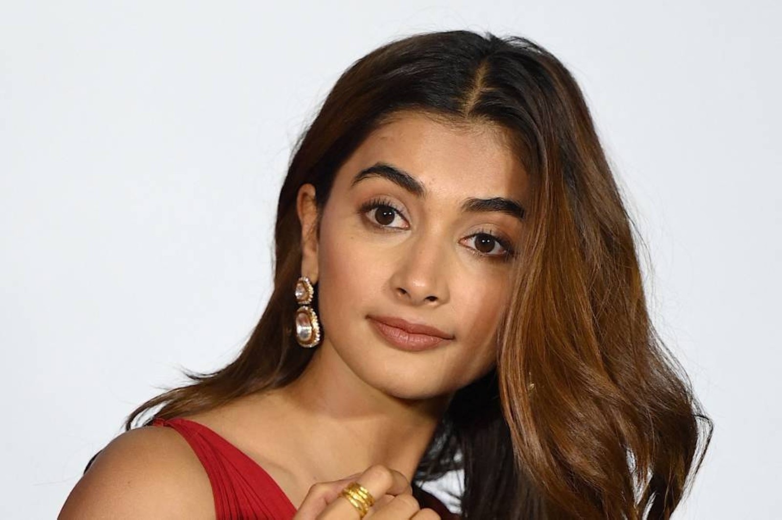 Pooja Hegde gives a peek into her camaraderie with Varun Dhawan