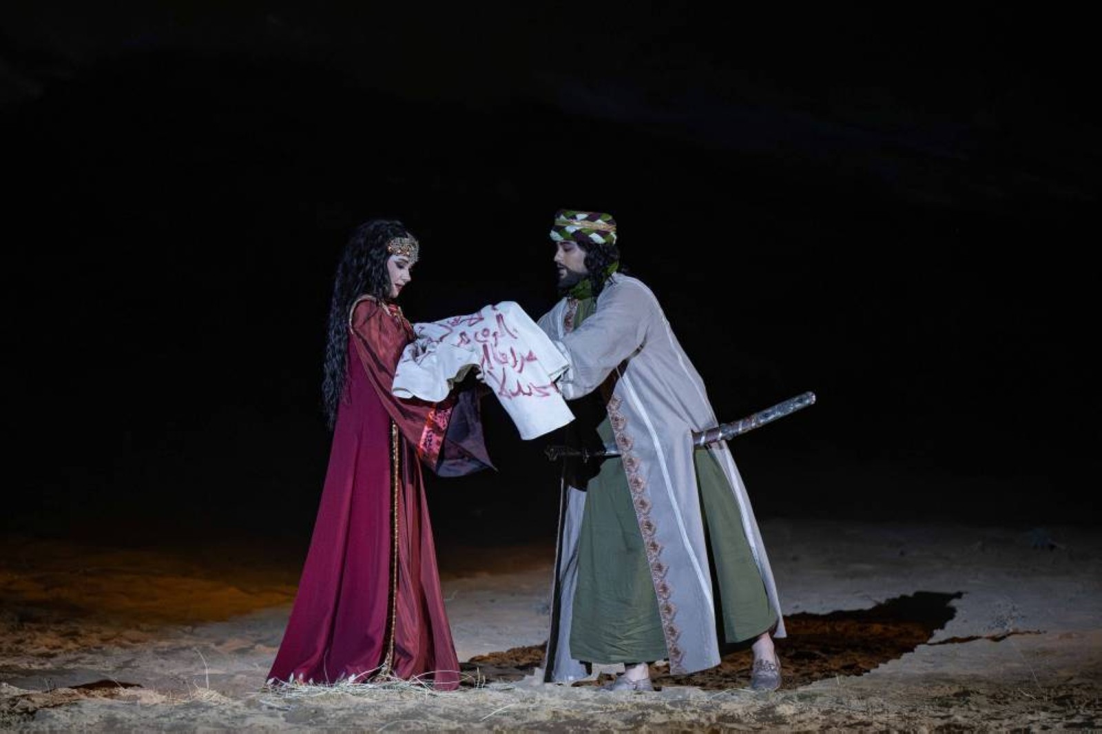 Sharjah Ruler launches Desert Theatre Festival