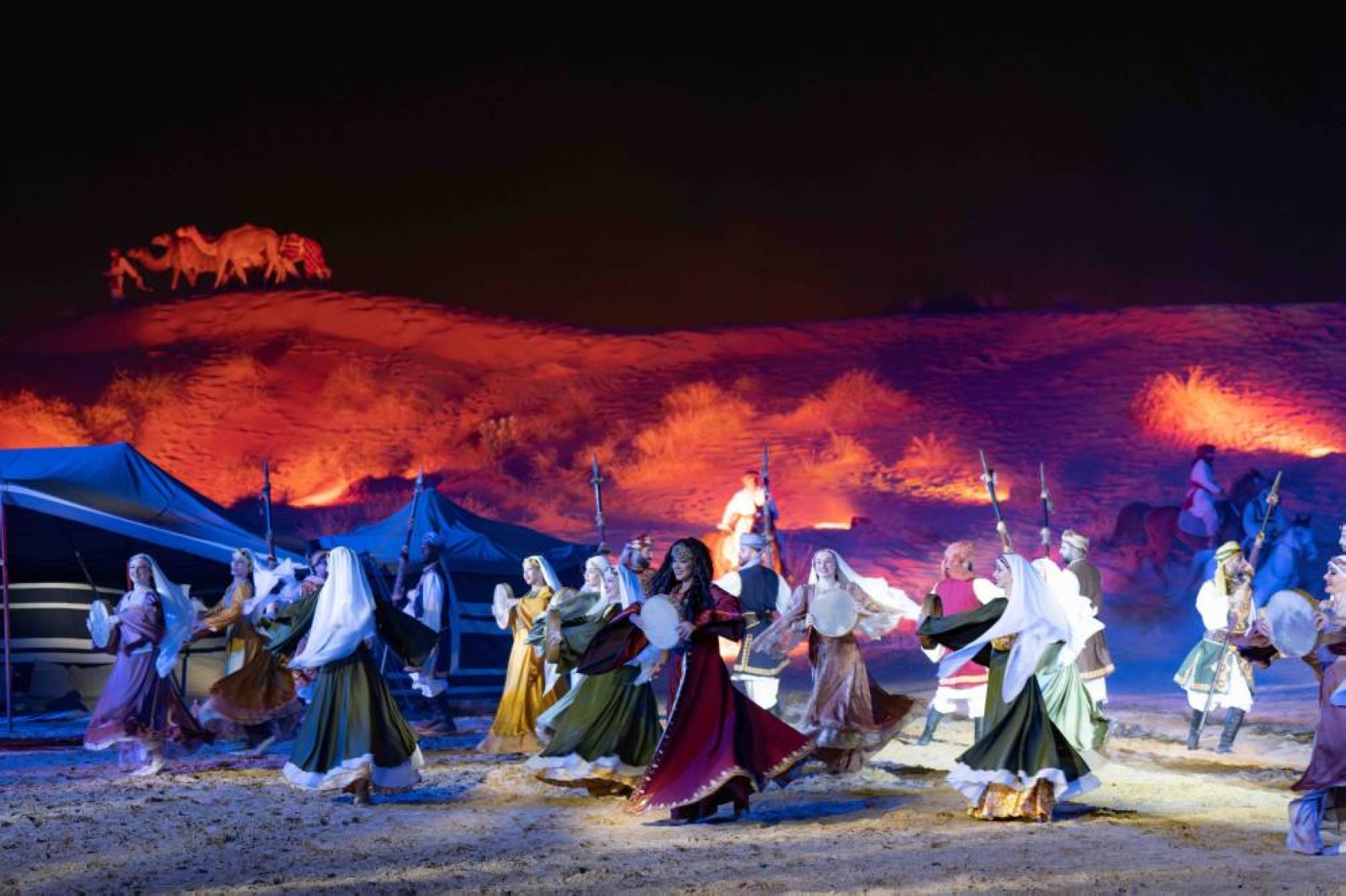Sharjah Ruler launches Desert Theatre Festival