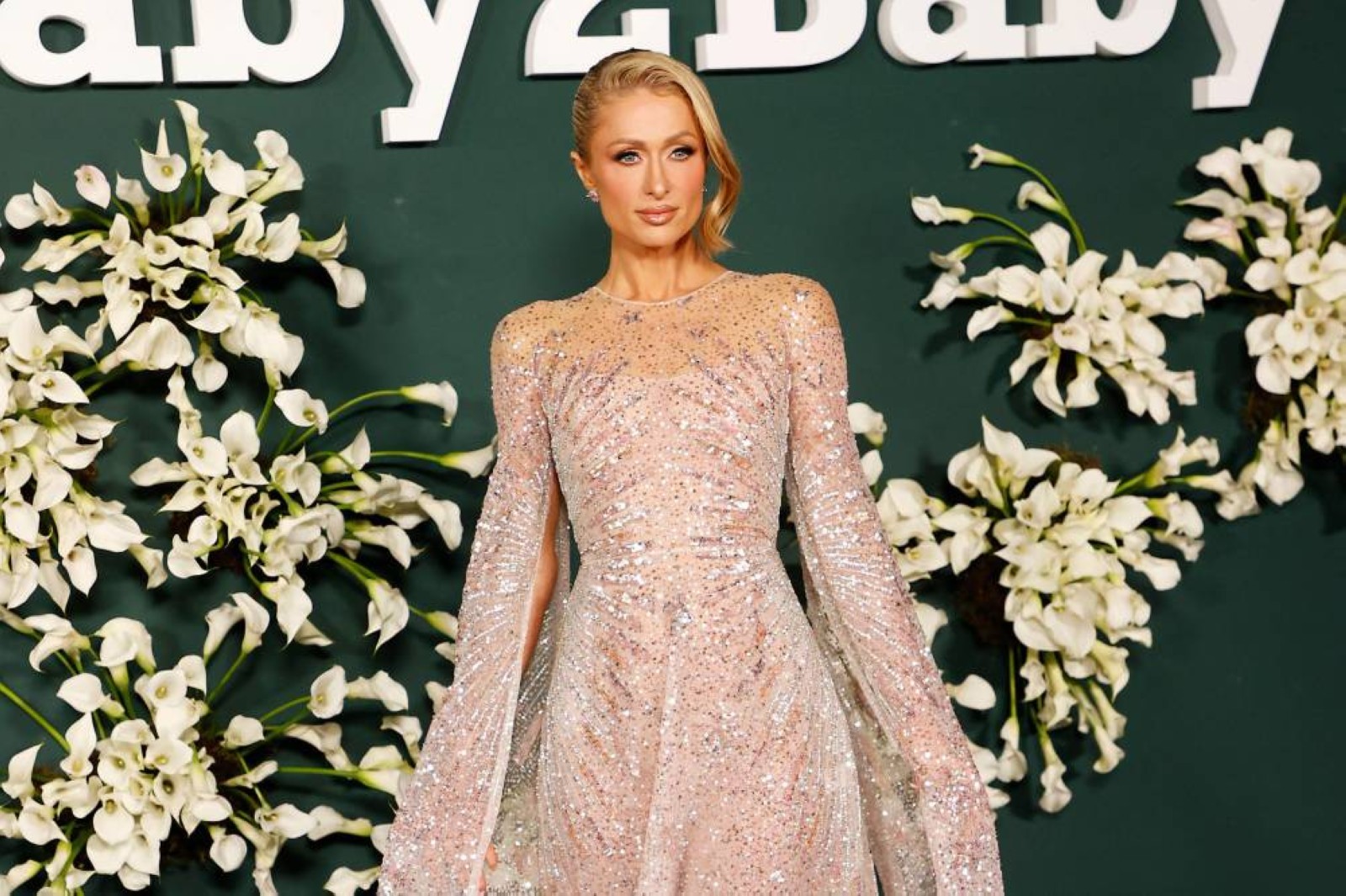 Paris Hilton sings ‘Sanasa’ catchphrase to her children during playtime