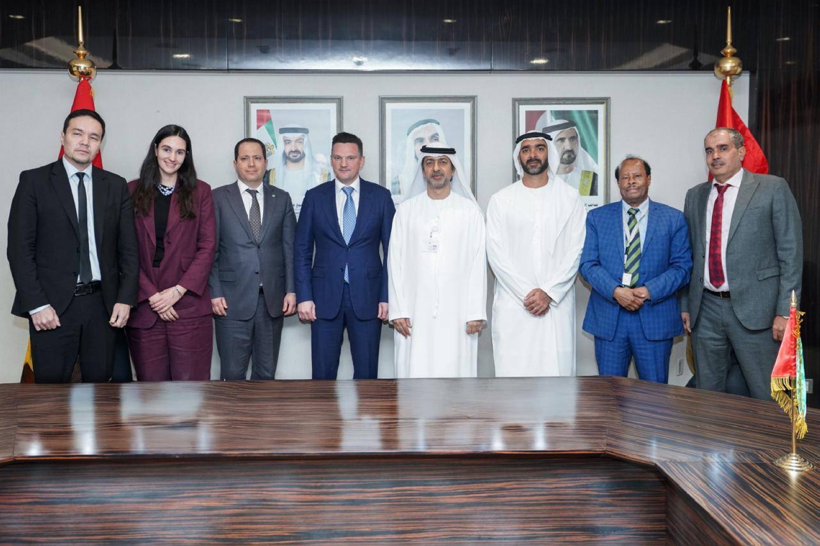 UAE to strengthen ties with global financial institutions