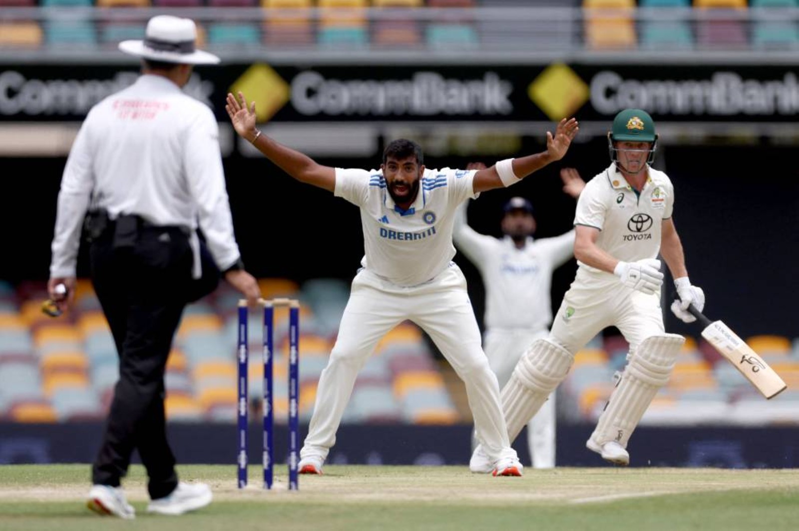 Third Australia-India Test ends in draw after bad weather strikes