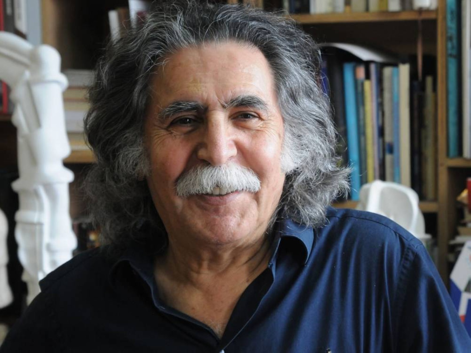 Mohammed declares winner of Great Arab Minds Award in literature & art