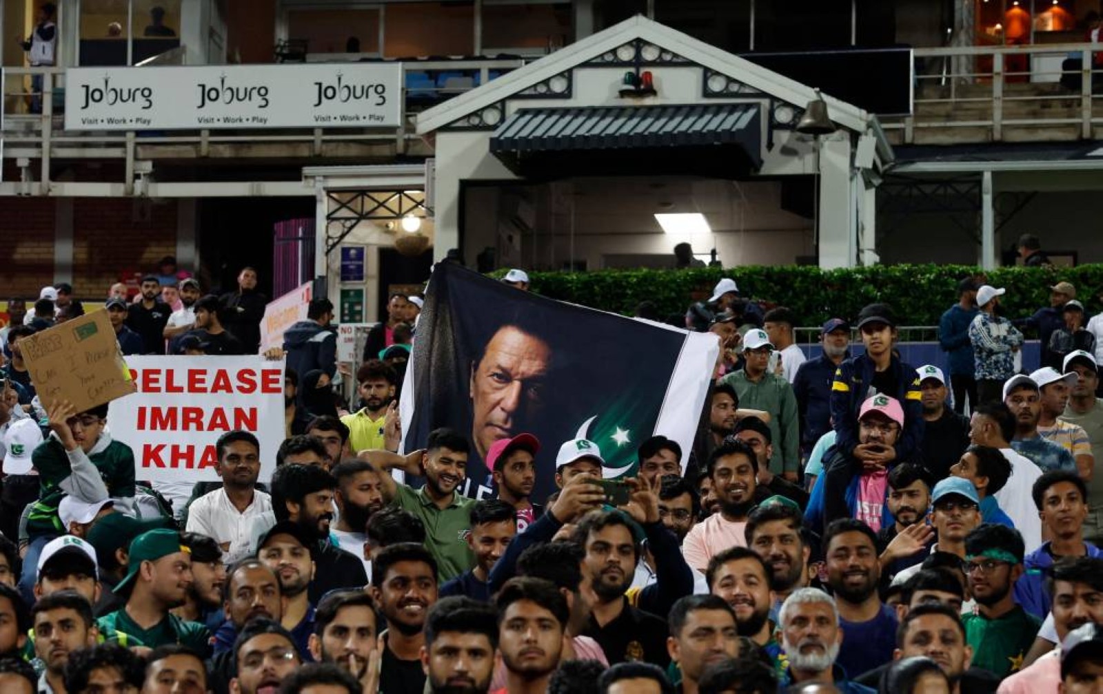 Run machine Ayub shines as Pakistan sweep South Africa