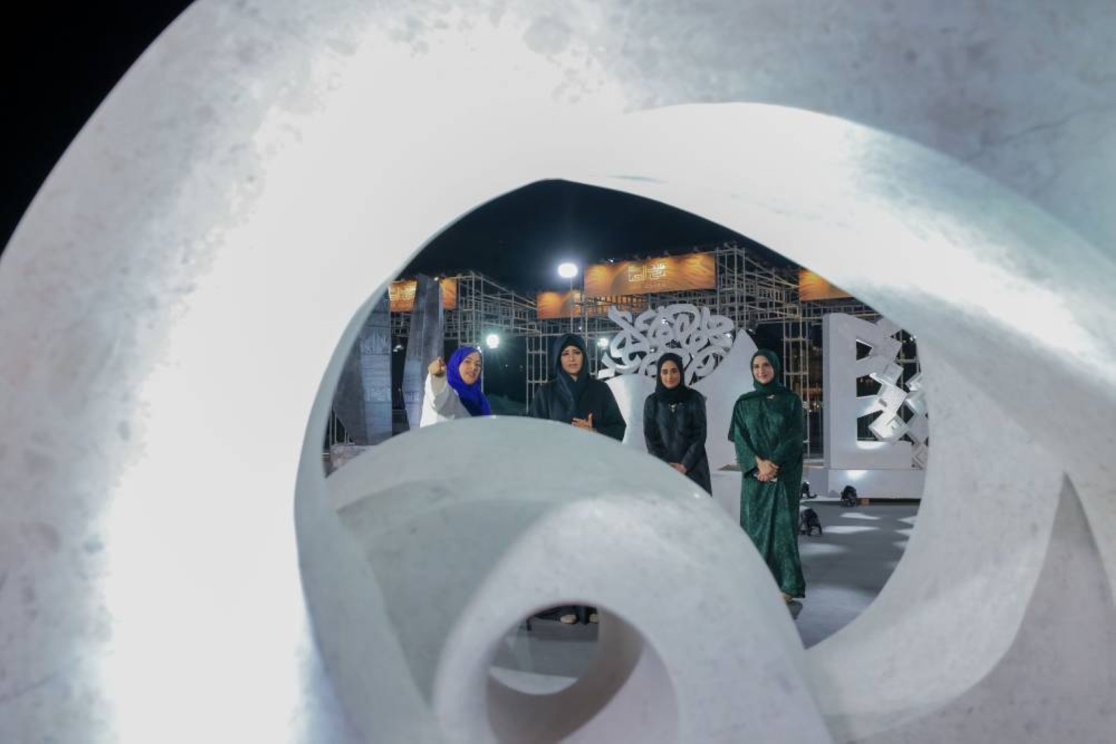 Sheikha Latifa attends closing ceremony of inaugural Dubai Sculpture Symposium