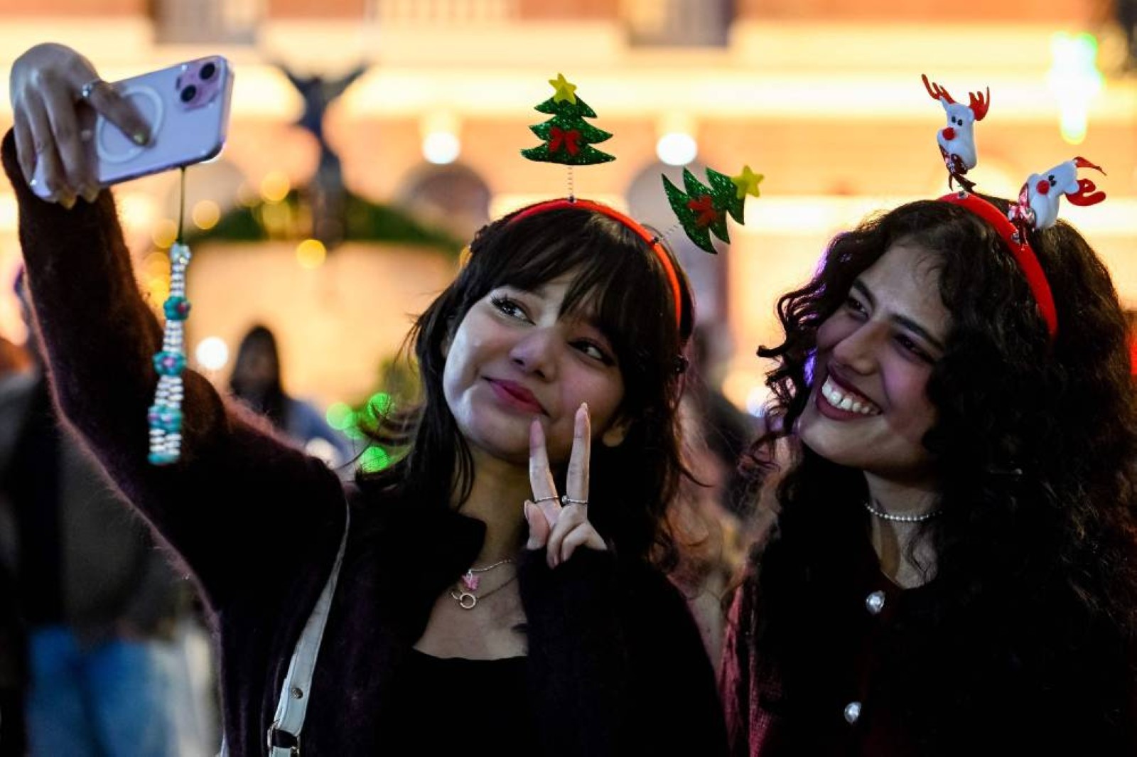 Christians hail Indian PM Modi for joining them in Christmas celebrations