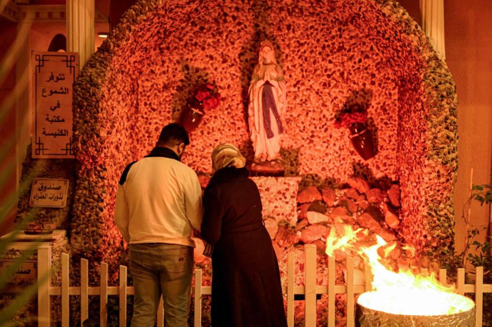 Pope kicks off Christmas under shadow of war