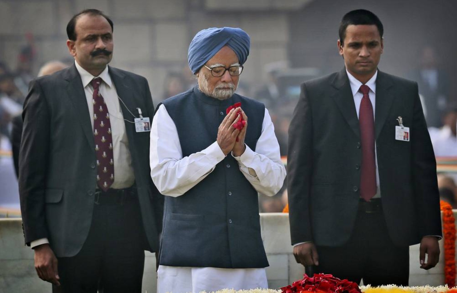 India's former PM Manmohan Singh passes away at 92